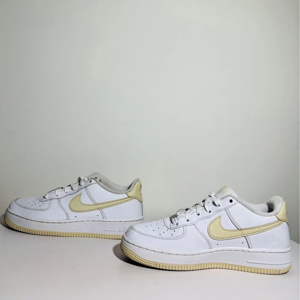 Nike Air Force 1 Low 